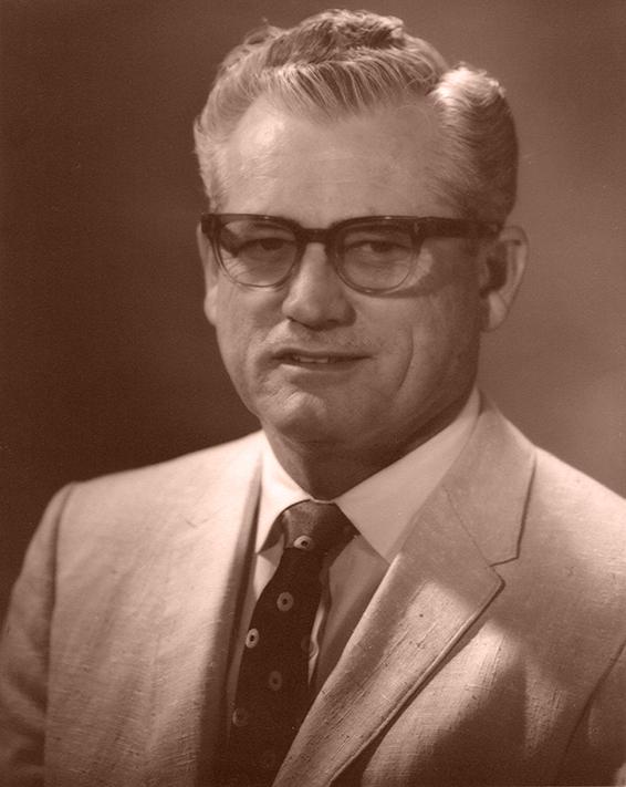 W. Roy Smith (the W. stands for Walter) was the President of the Naples
on-the-Gulf Board of REALTORS in 1955
